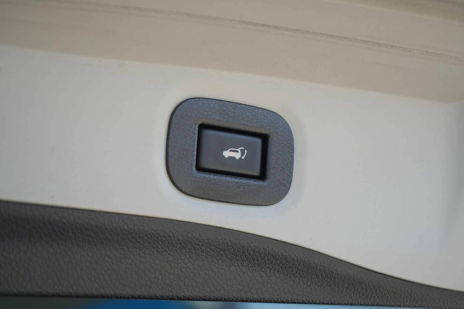 Thumbnail: 2020 Nissan Rogue - 26