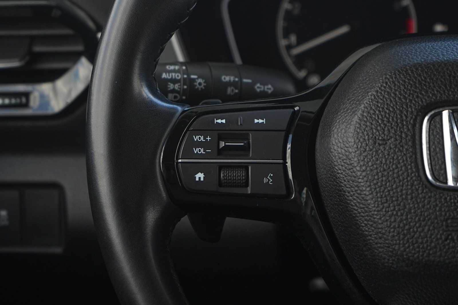 Thumbnail: 2023 Honda Pilot - 17