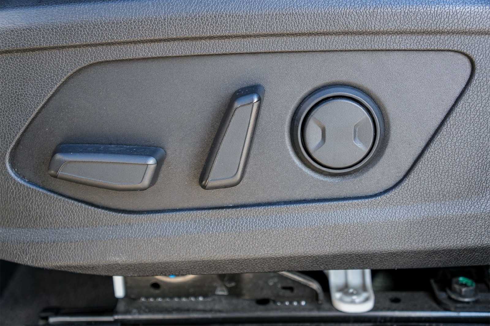 Thumbnail: 2021 Kia Sorento - 21