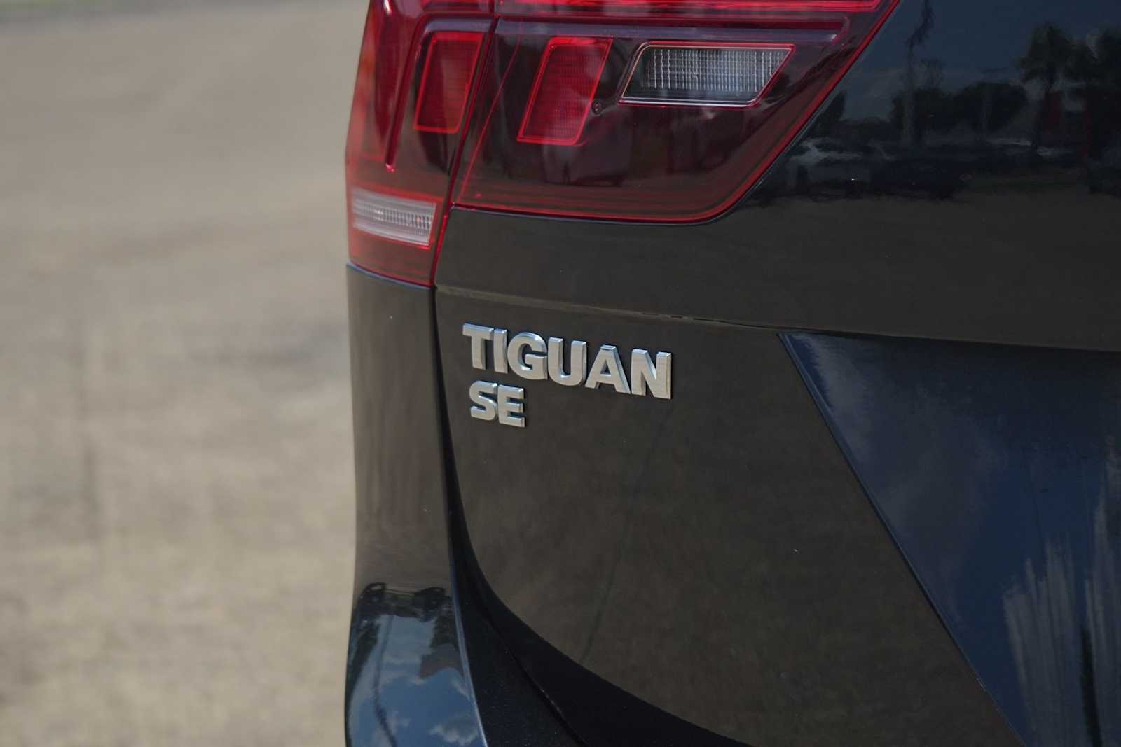 Thumbnail: 2020 Volkswagen Tiguan - 7