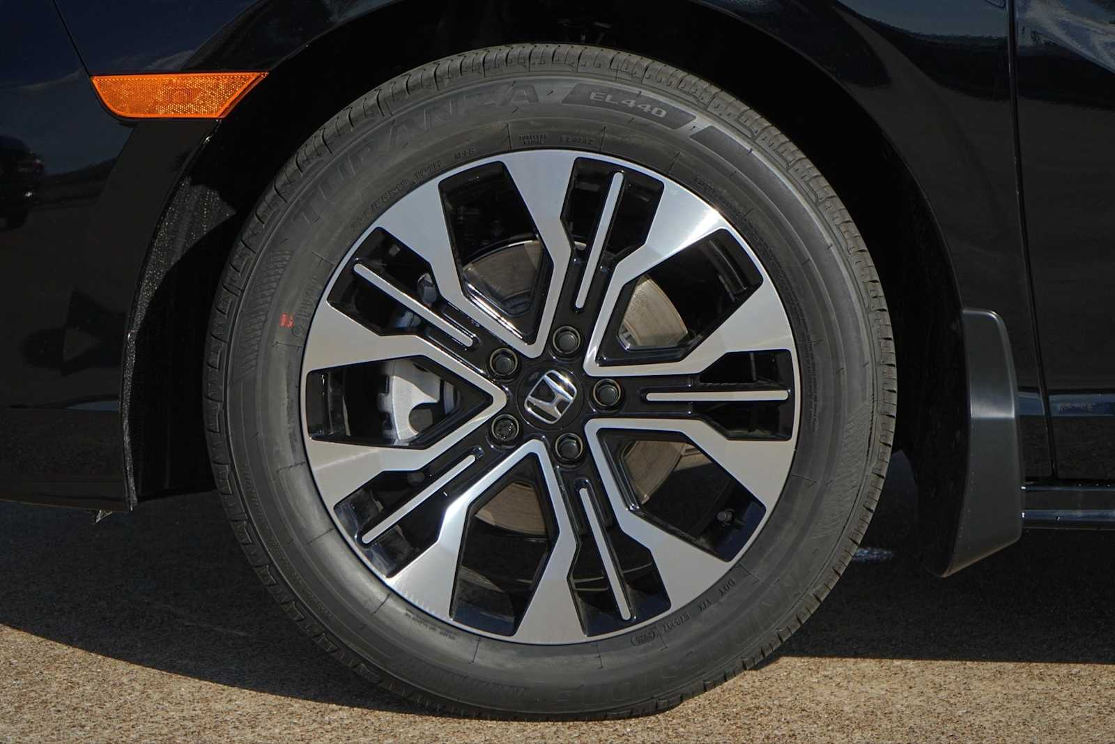 Thumbnail: 2026 Honda Odyssey - 7