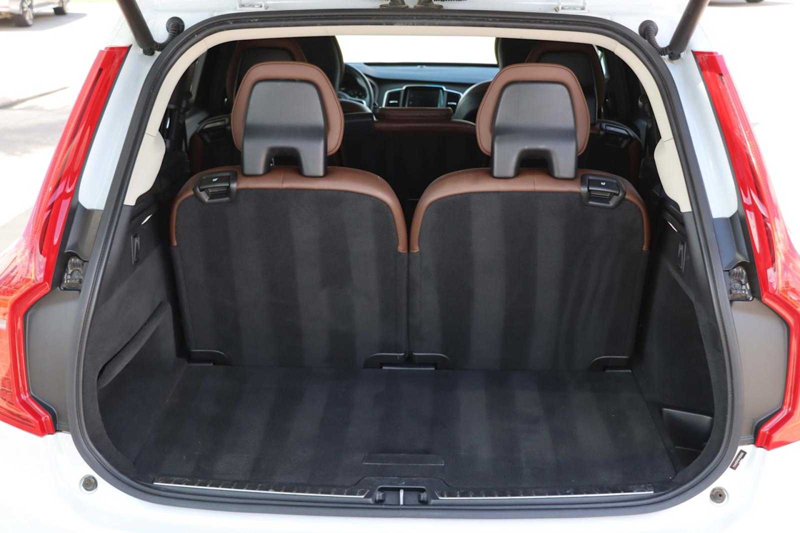 Thumbnail: 2019 Volvo XC90 - 24