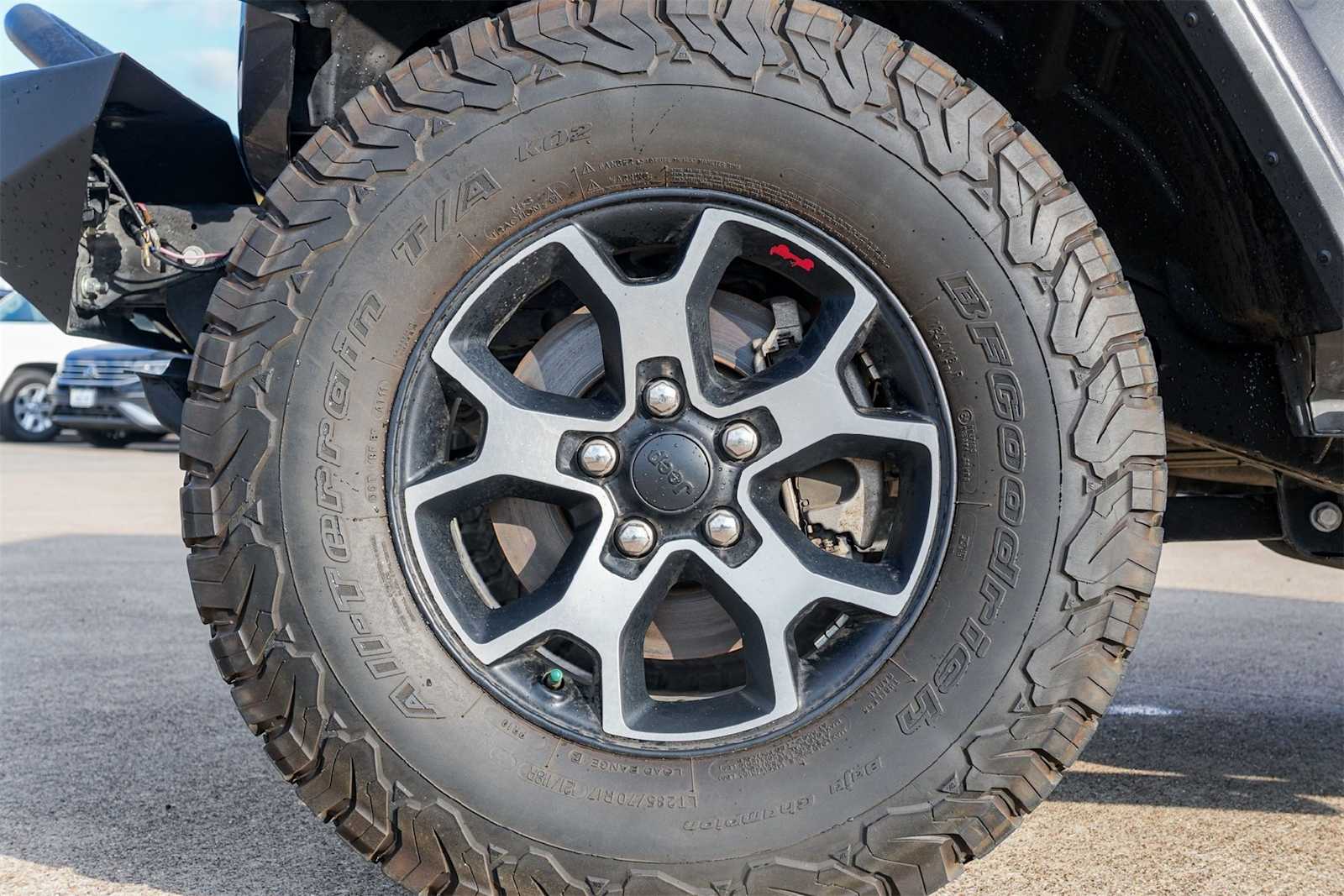 Thumbnail: 2019 Jeep Wrangler - 8