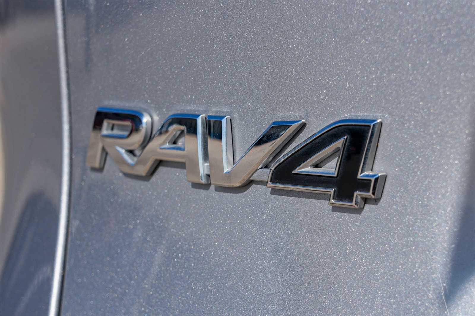 Thumbnail: 2025 Toyota RAV4 - 7