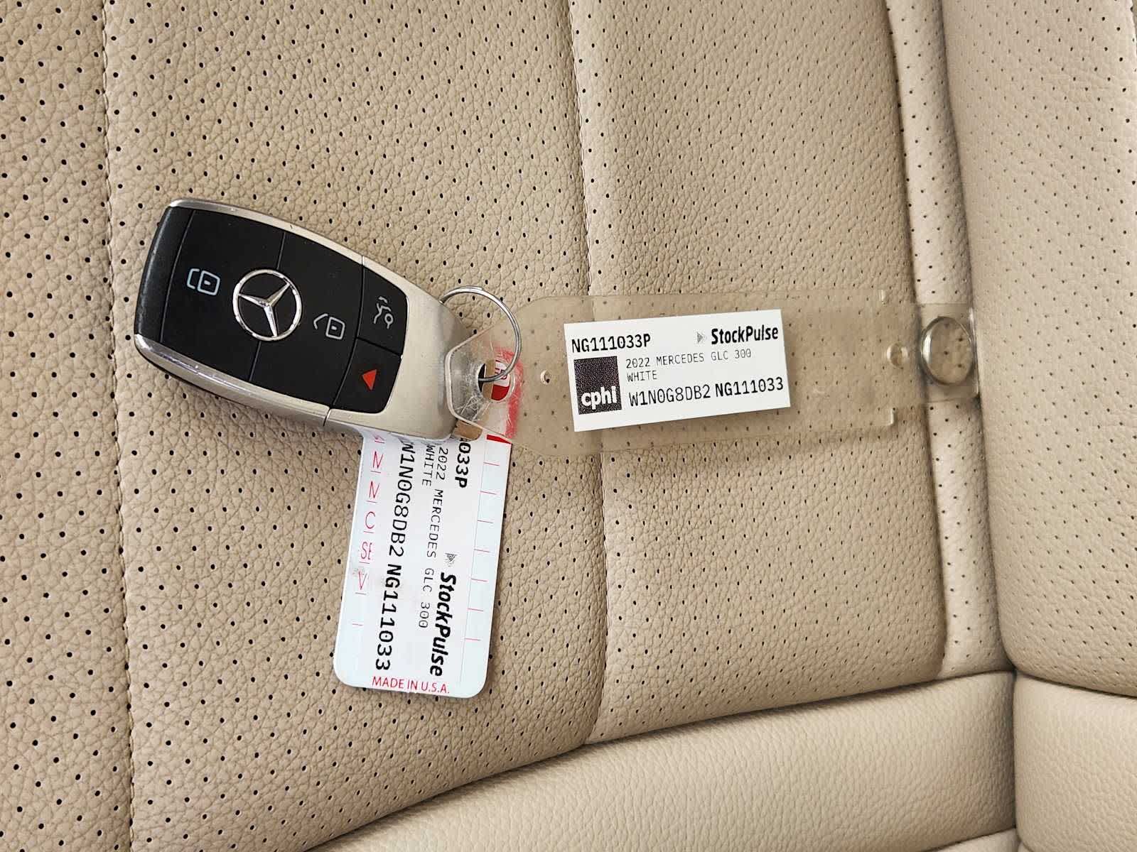 Thumbnail: 2022 Mercedes-Benz GLC - 34