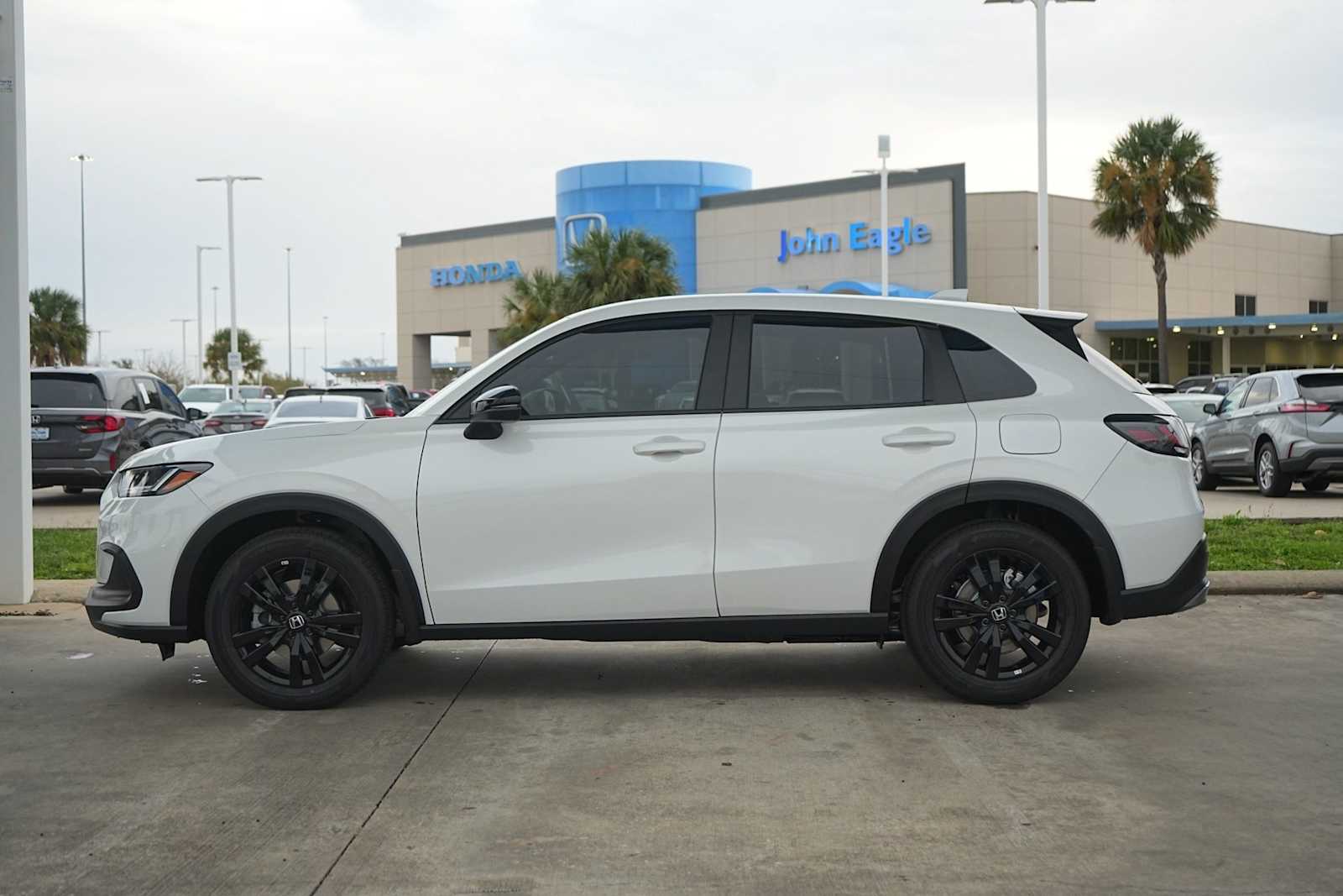 Thumbnail: 2026 Honda HR-V - 2