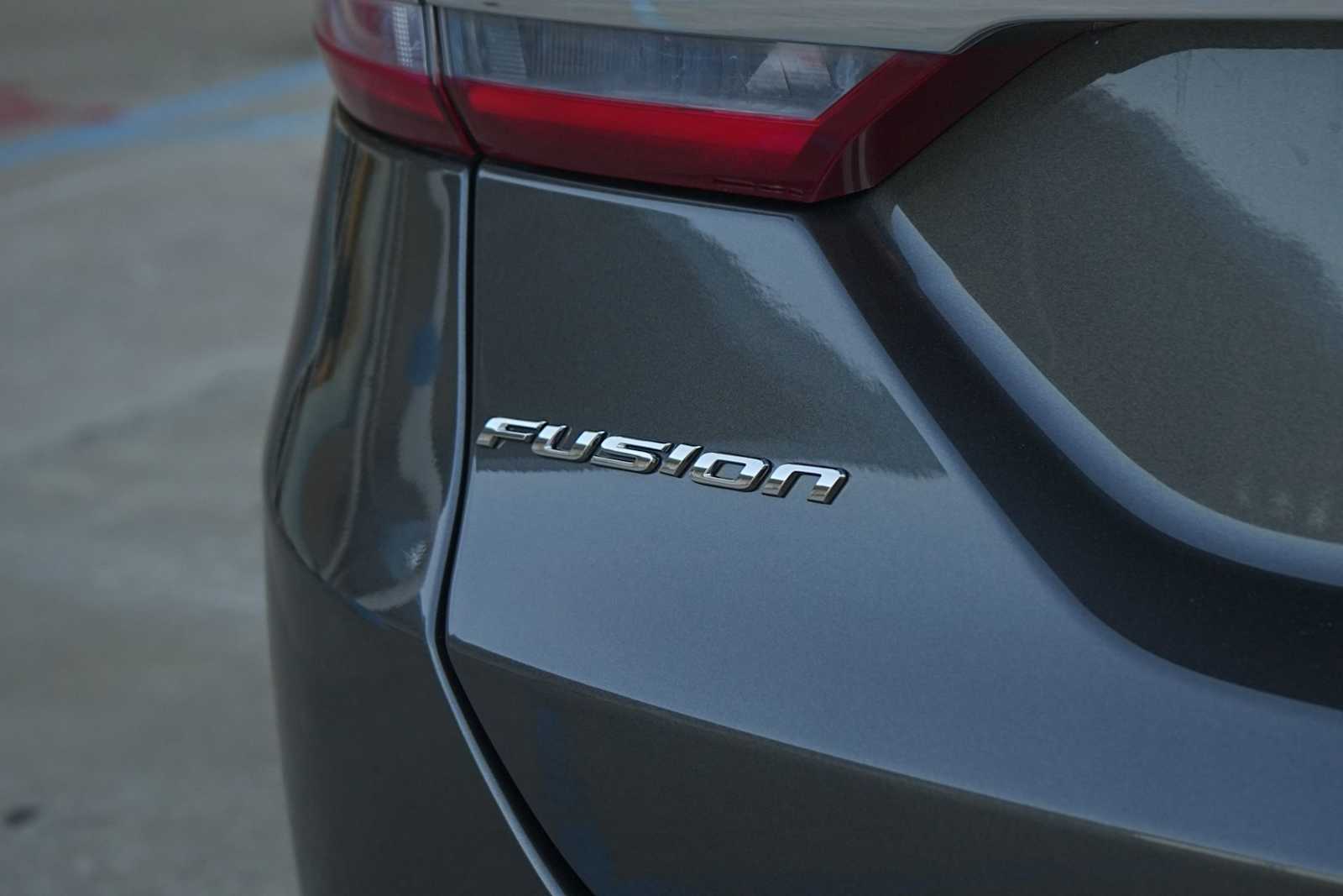 Thumbnail: 2018 Ford Fusion - 8