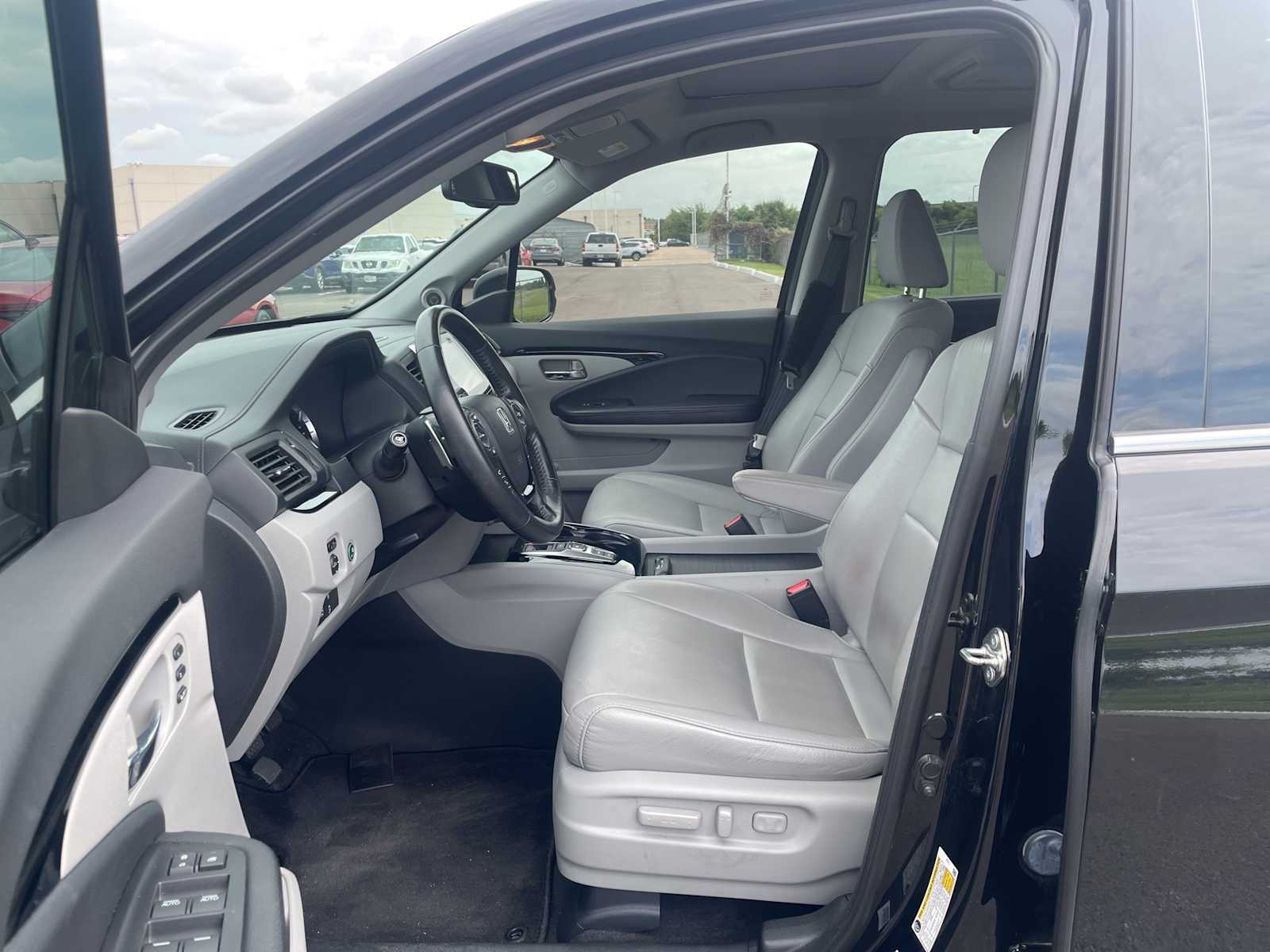 Thumbnail: 2018 Honda Pilot - 7