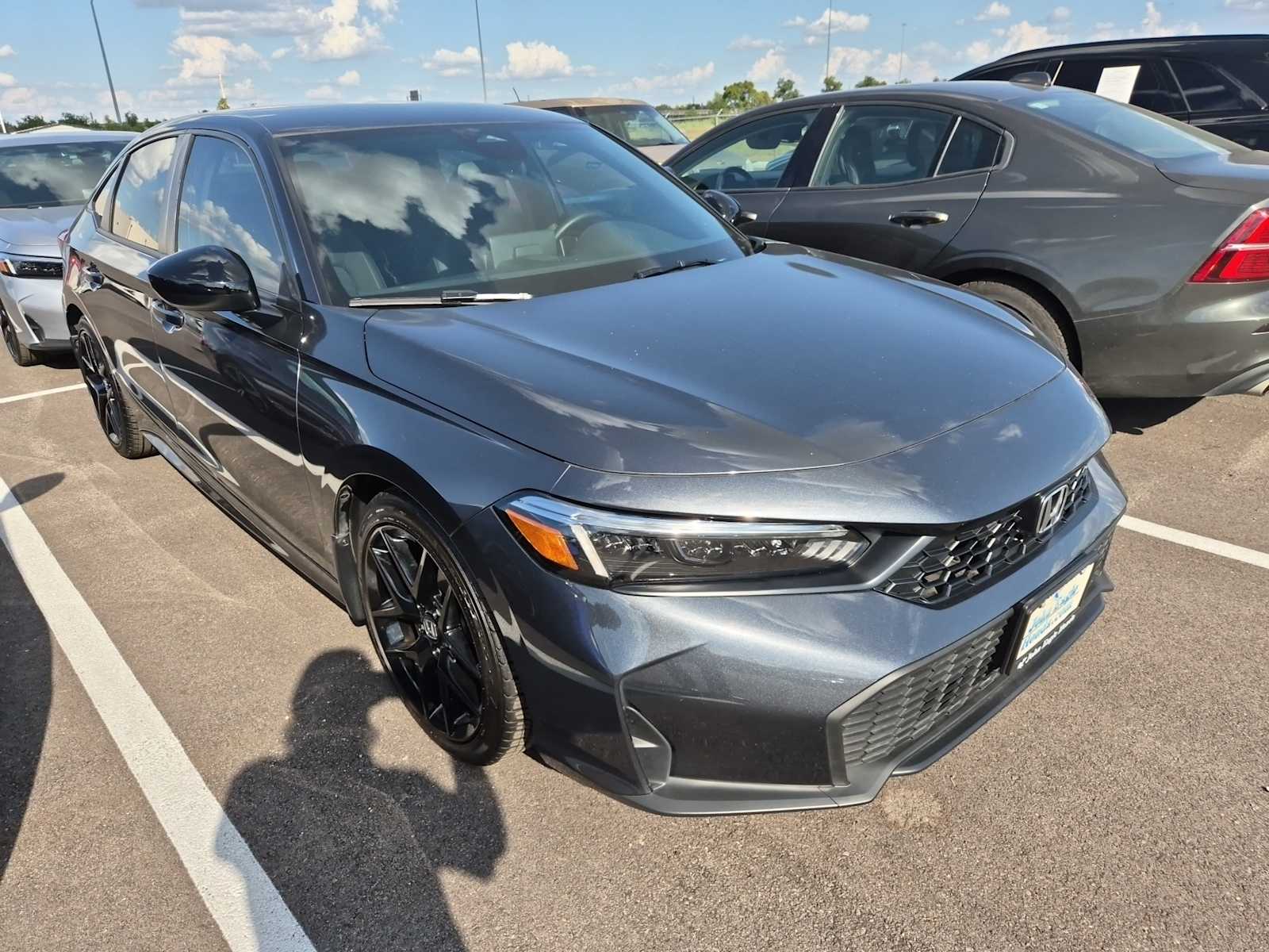 2025 Honda Civic Sport photo 4