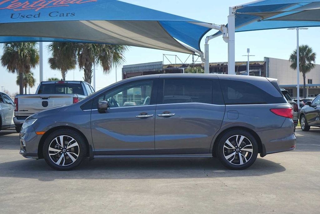 Certified 2018 Honda Odyssey Elite Van