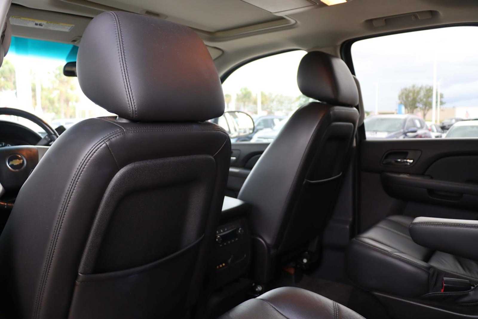 Thumbnail: 2011 Chevrolet Tahoe - 14