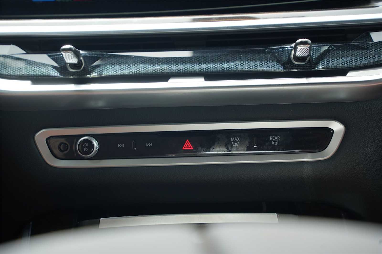 Thumbnail: 2025 BMW X5 - 27