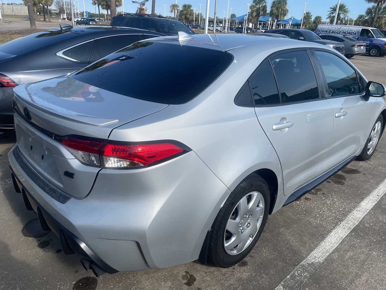 2024 Toyota Corolla SE photo 3