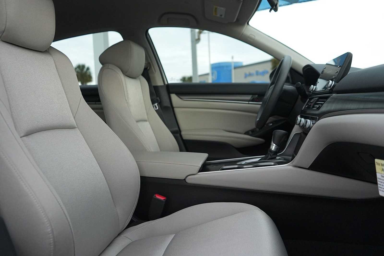 Thumbnail: 2019 Honda Accord - 15