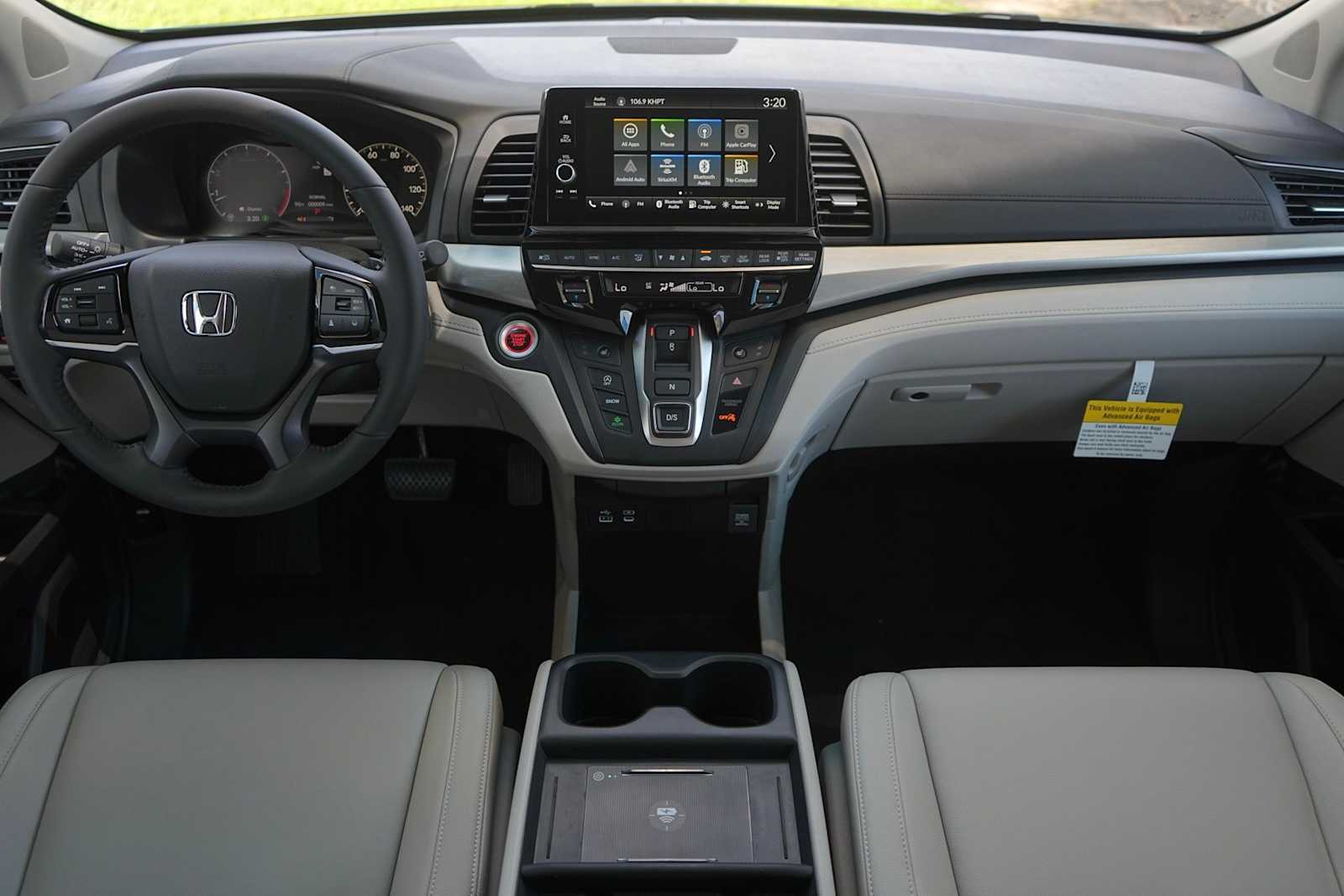 Thumbnail: 2026 Honda Odyssey - 10