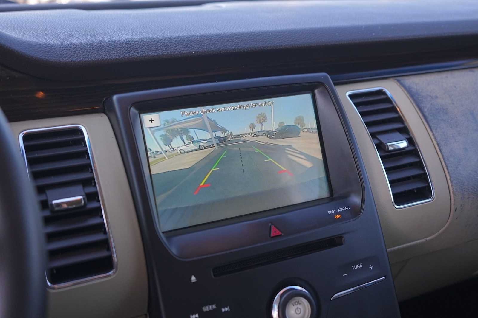 Thumbnail: 2018 Ford Flex - 22