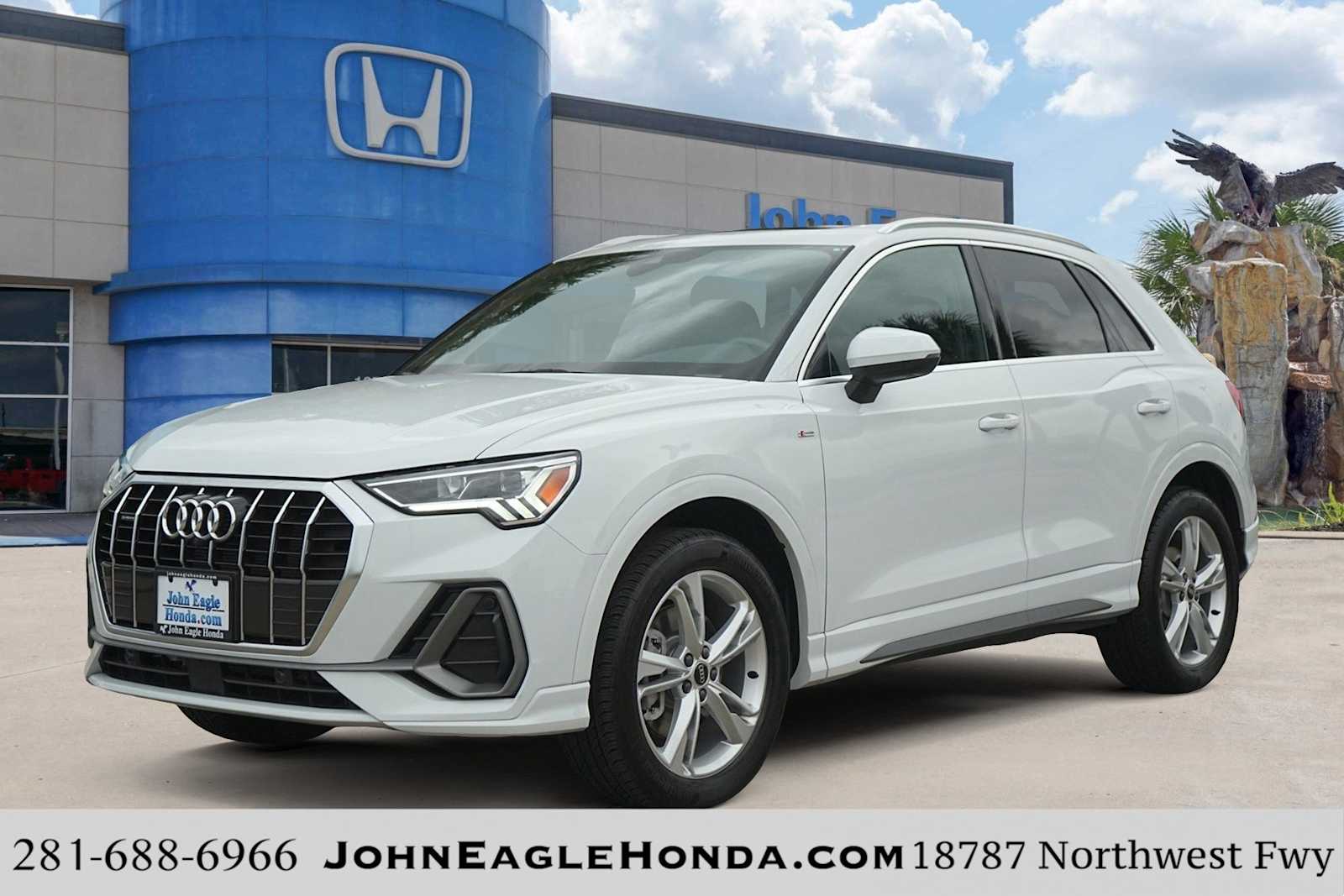 Thumbnail: 2023 Audi Q3 - 1