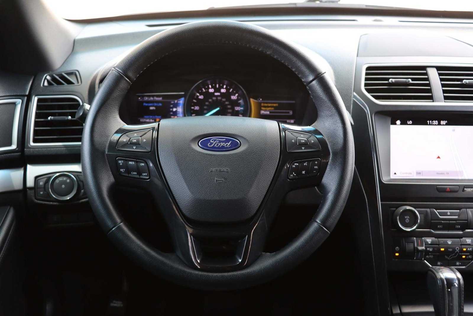 Thumbnail: 2017 Ford Explorer - 16