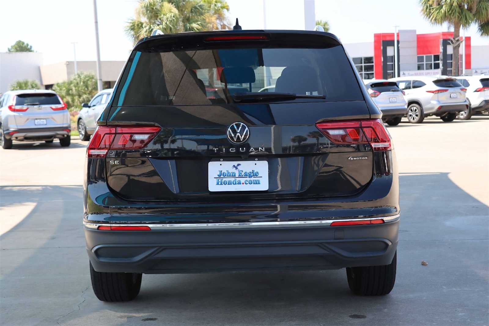 Thumbnail: 2024 Volkswagen Tiguan - 5