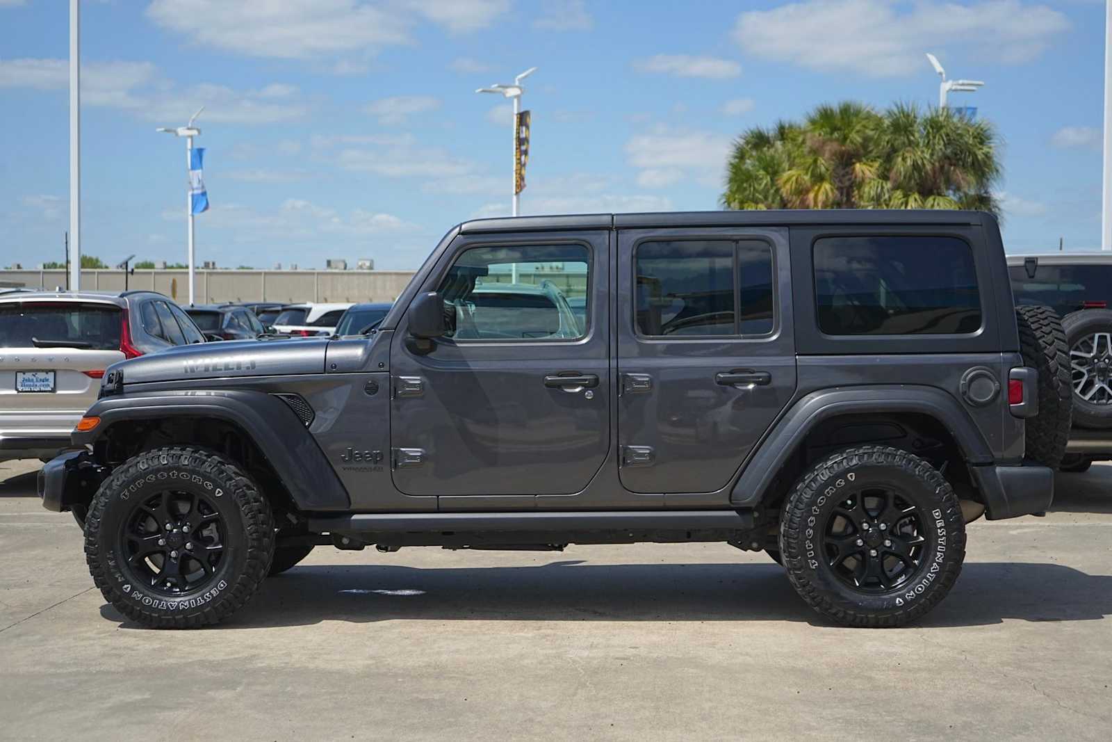 Thumbnail: 2021 Jeep Wrangler - 3