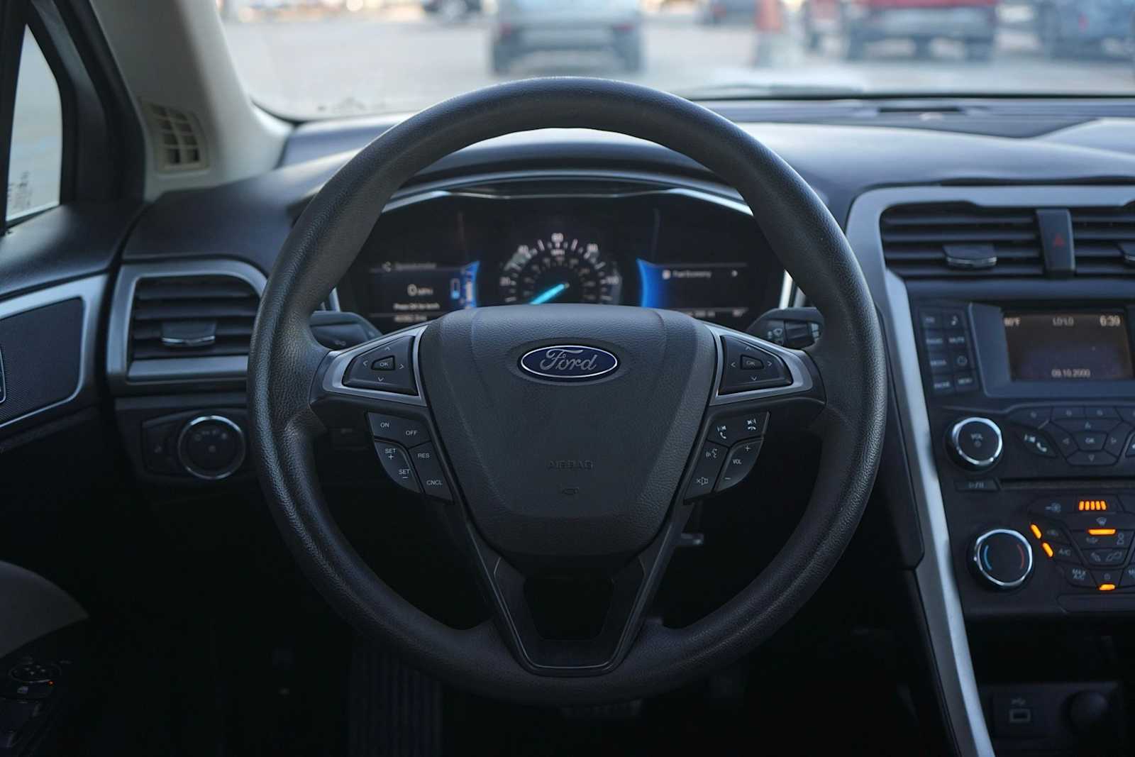 Thumbnail: 2018 Ford Fusion - 16