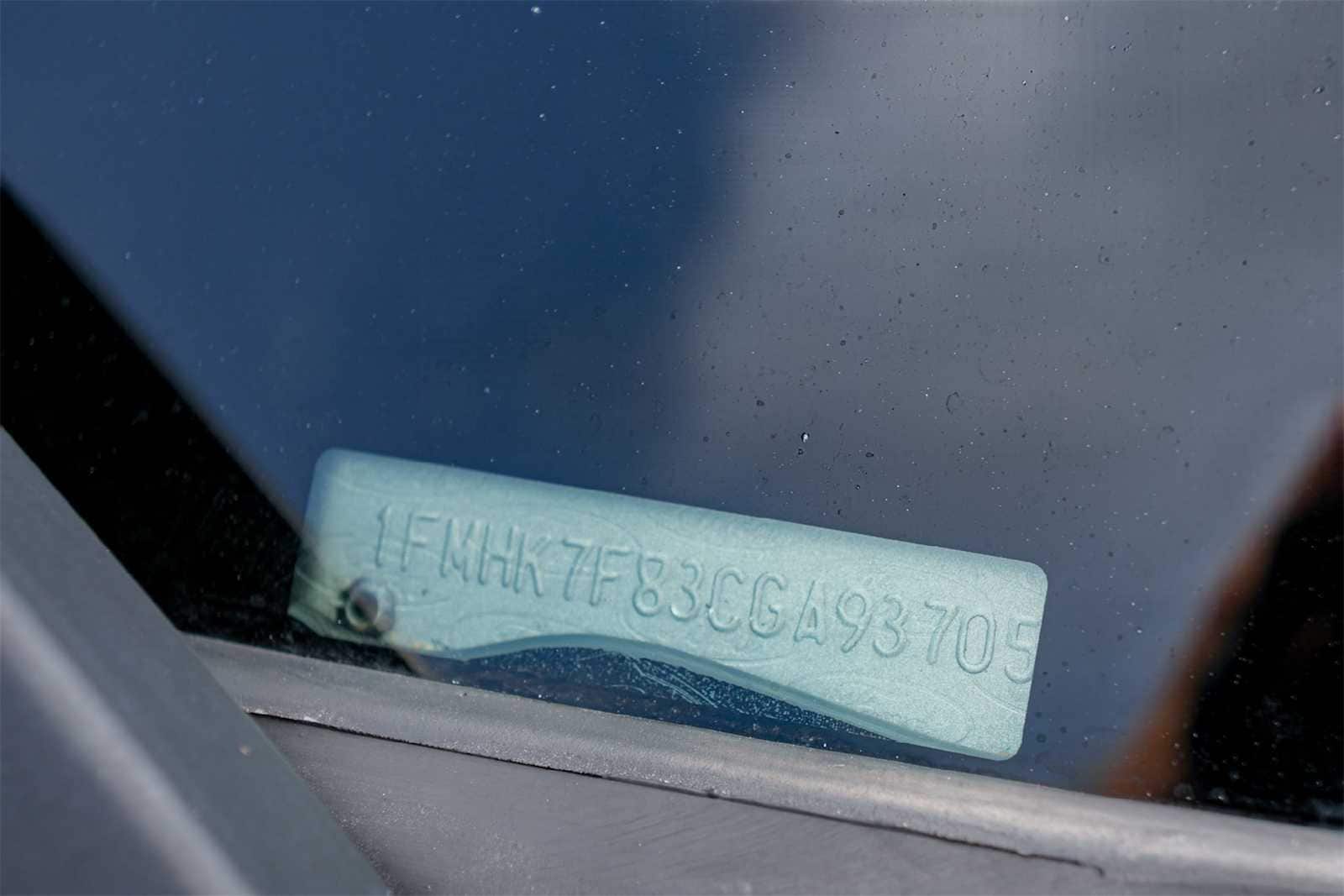 Thumbnail: 2012 Ford Explorer - 30