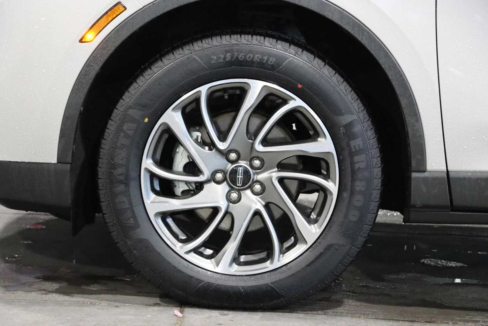 2022 Lincoln Corsair Standard 8