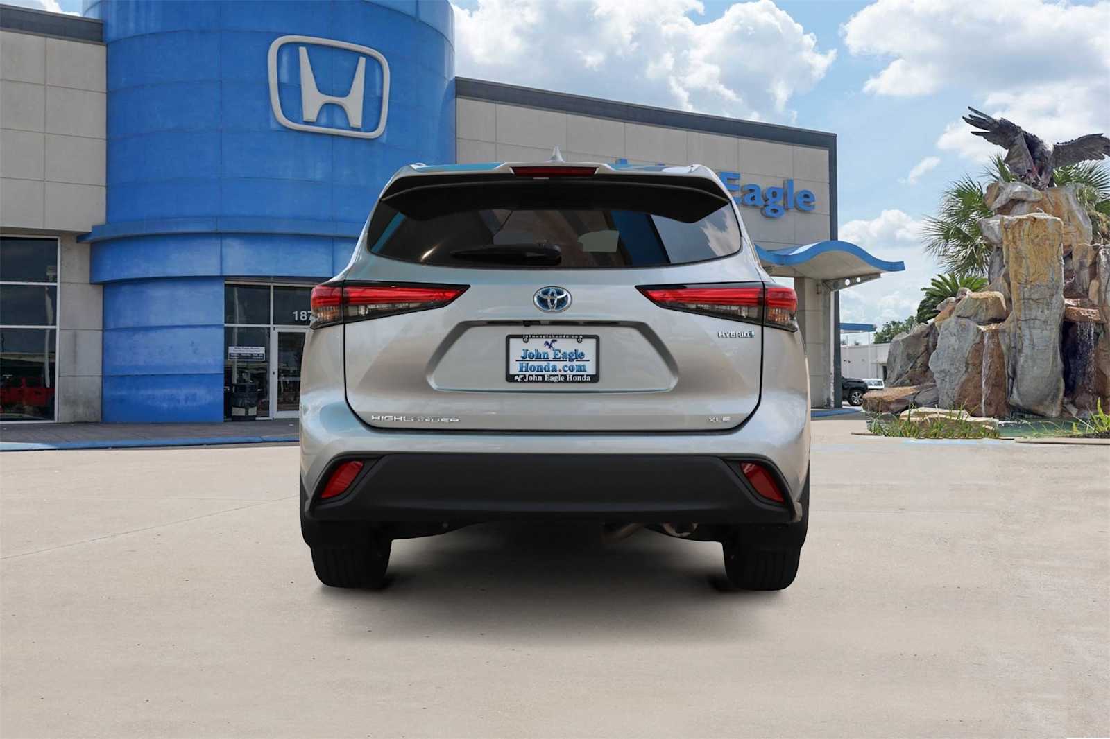 Thumbnail: 2023 Toyota Highlander - 5