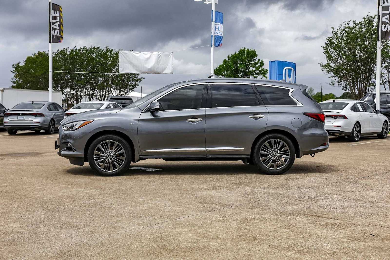 Thumbnail: 2019 INFINITI QX60 - 4