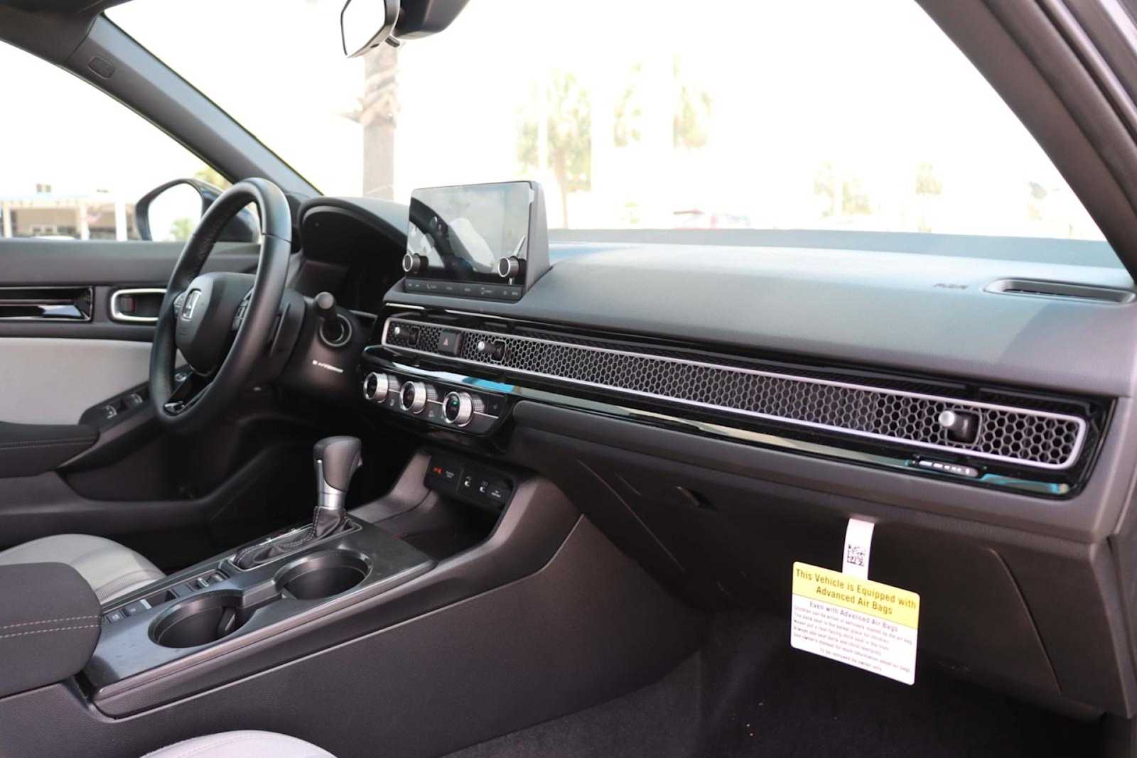 Thumbnail: 2025 Honda Civic - 13