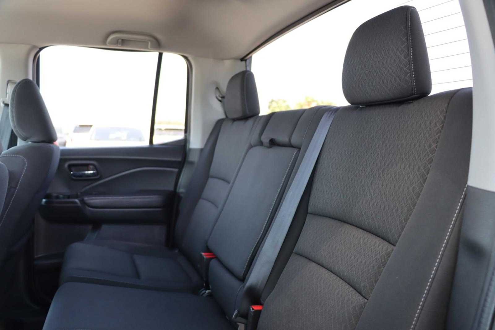 2019 Honda Ridgeline Sport 15