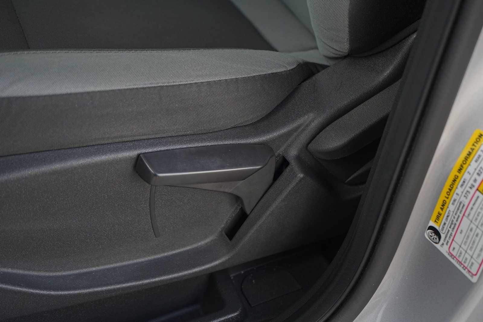 Thumbnail: 2014 Ford Escape - 12