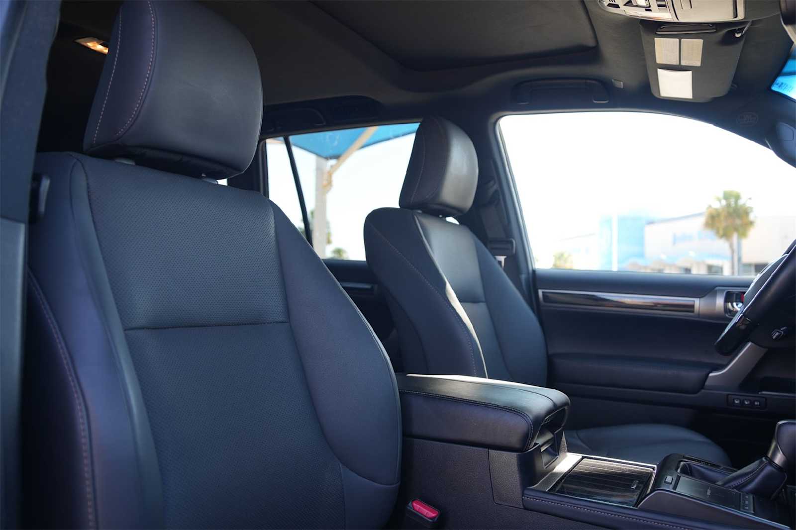 Thumbnail: 2023 Lexus GX - 14