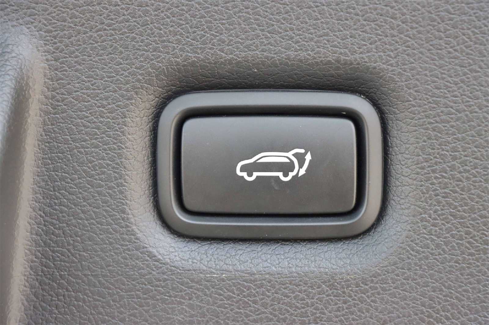 Thumbnail: 2023 Hyundai Santa Fe - 25