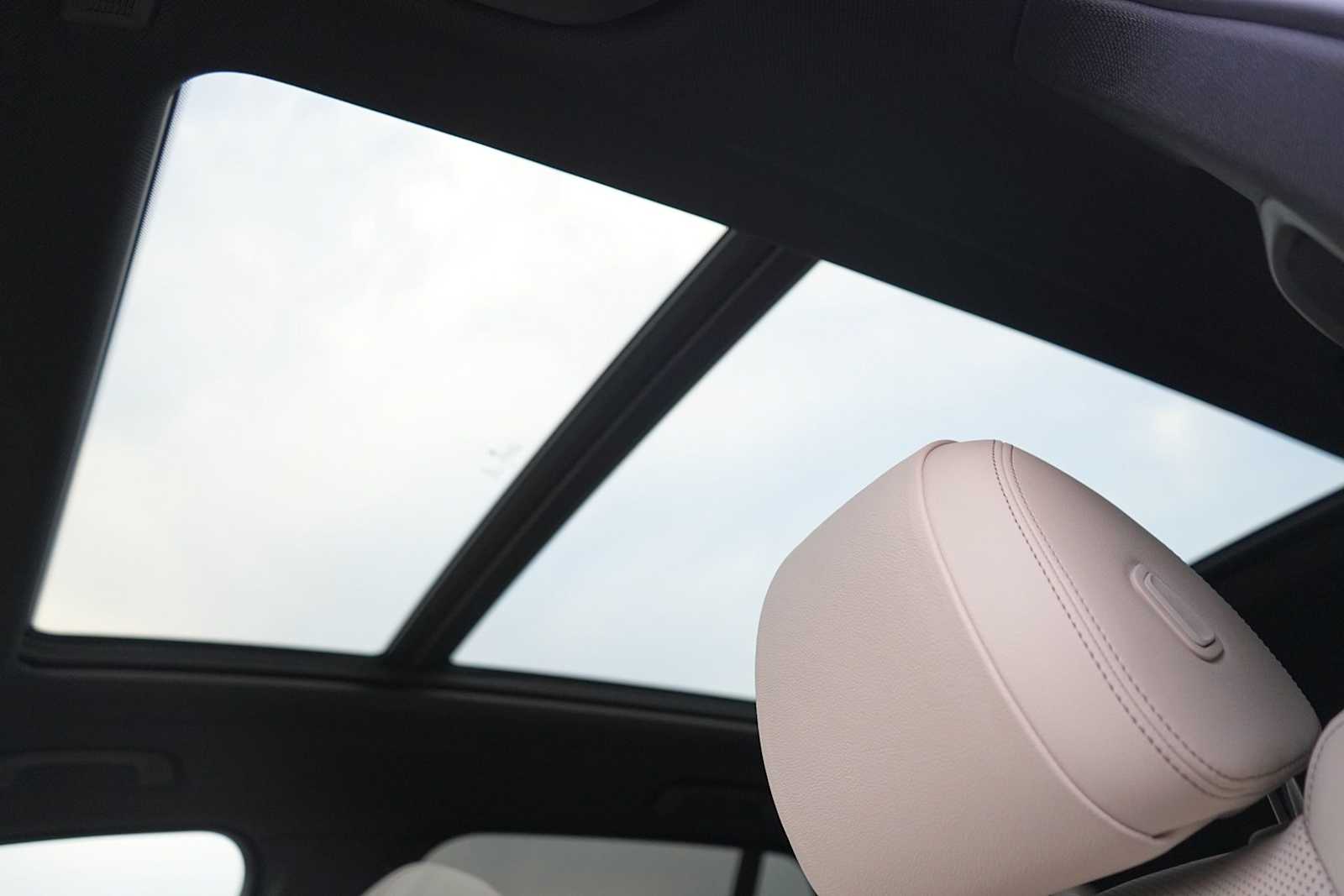 Thumbnail: 2021 BMW X5 - 24