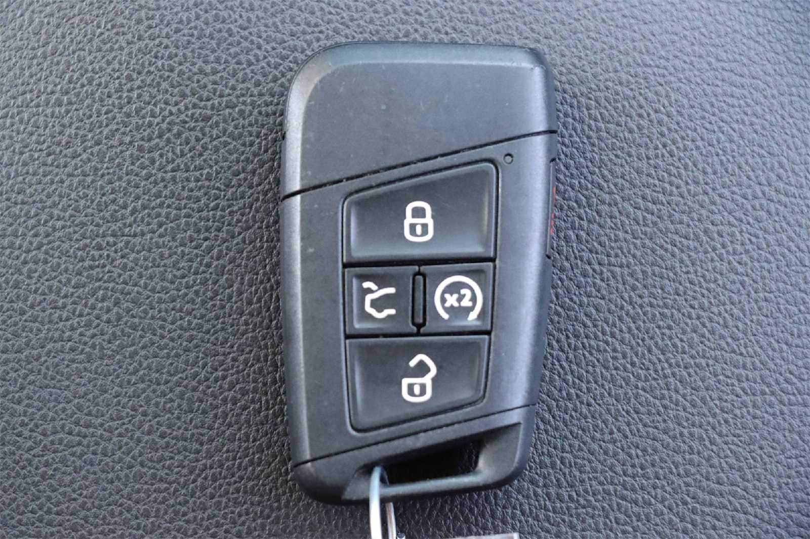 Thumbnail: 2024 Volkswagen Tiguan - 26