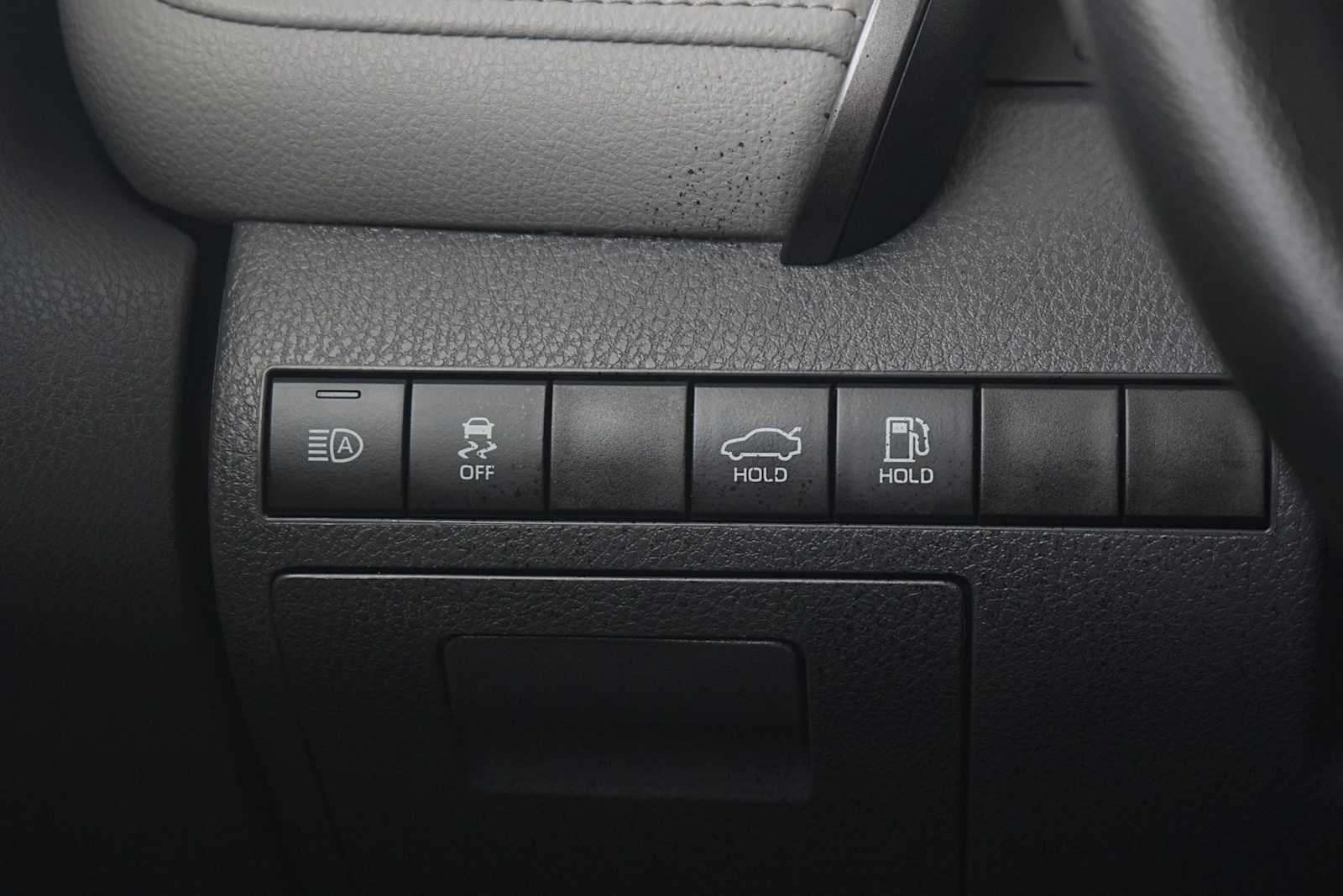 Thumbnail: 2024 Toyota Camry - 24