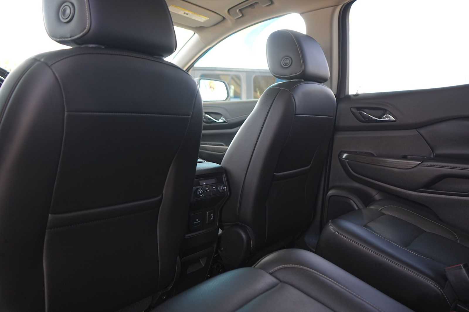 Thumbnail: 2019 GMC Acadia - 13