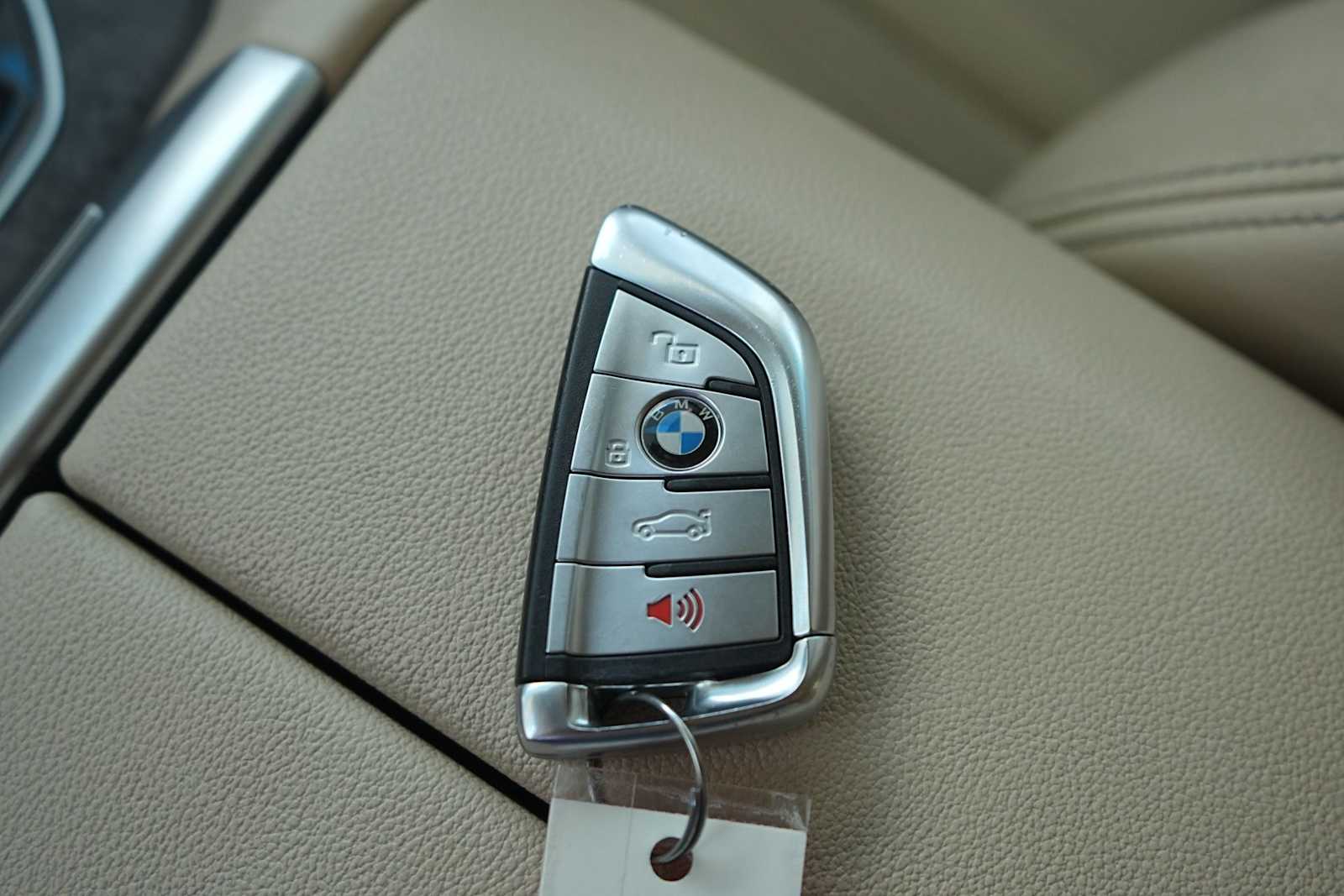 Thumbnail: 2019 BMW X7 - 15