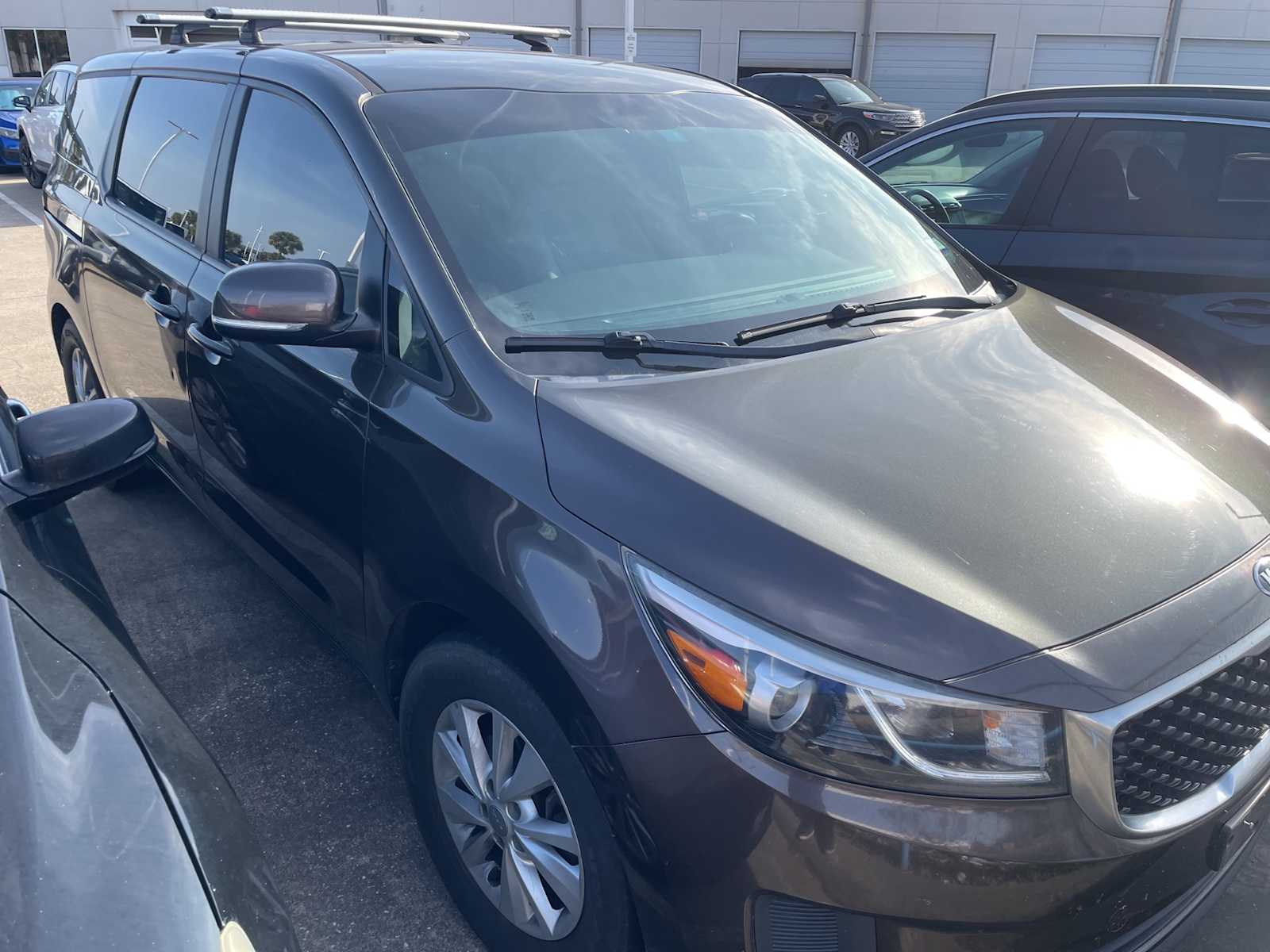 Thumbnail: 2017 Kia Sedona - 4