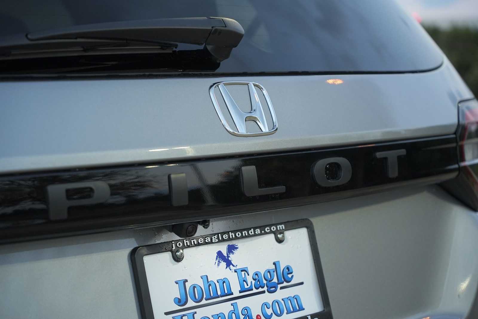 Thumbnail: 2025 Honda Pilot - 8