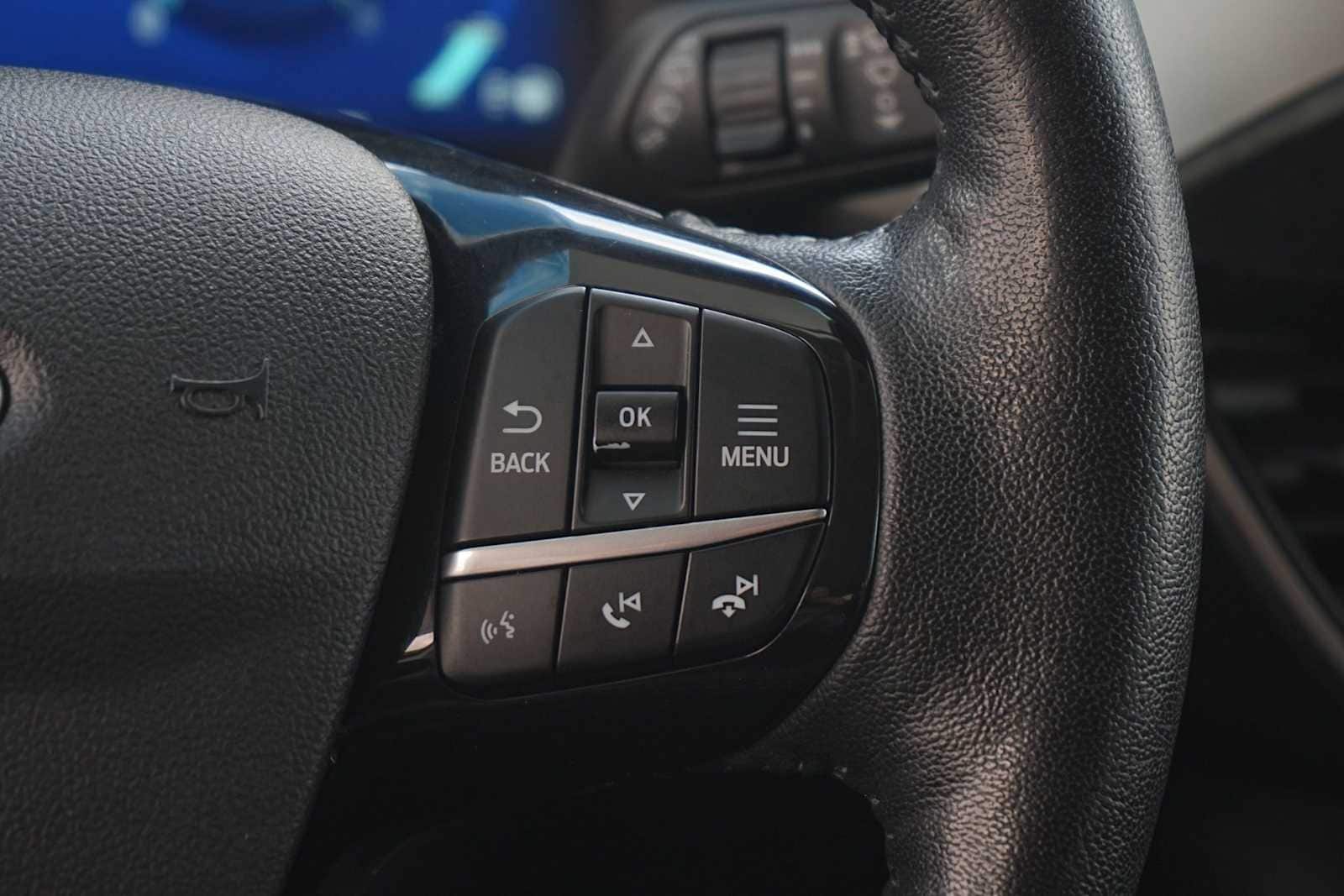 Thumbnail: 2021 Ford Escape - 17