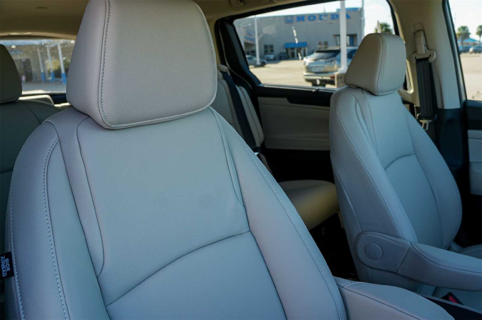 Thumbnail: 2026 Honda Odyssey - 14