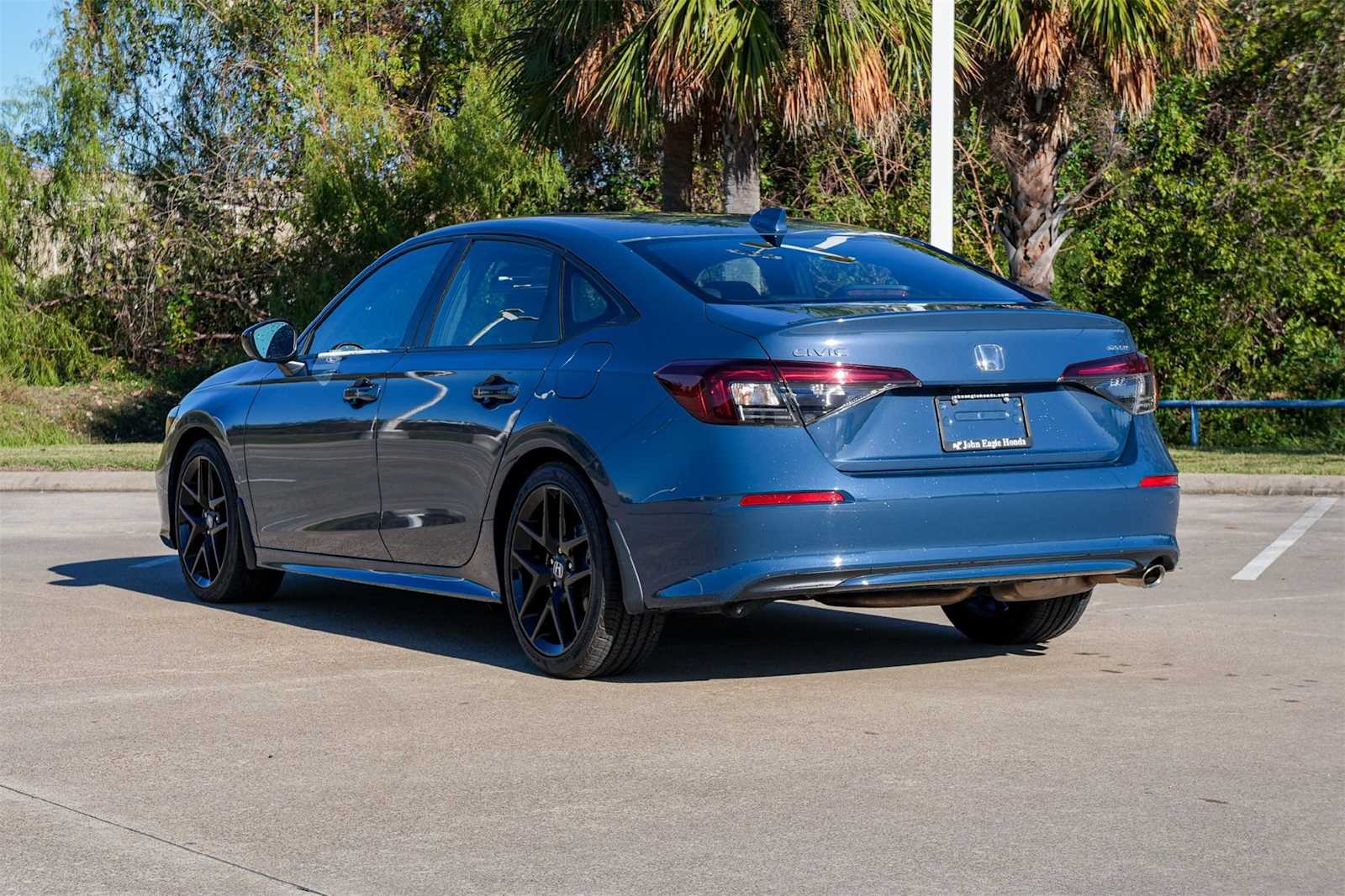 2025 Honda Civic Sport photo 4