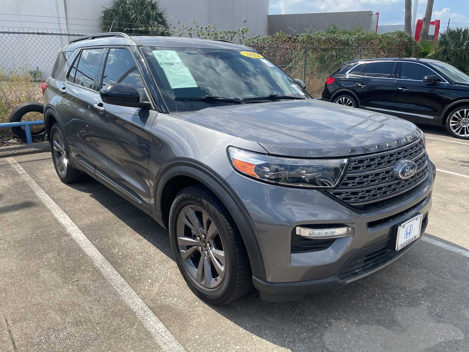 2022 Ford Explorer XLT photo 4