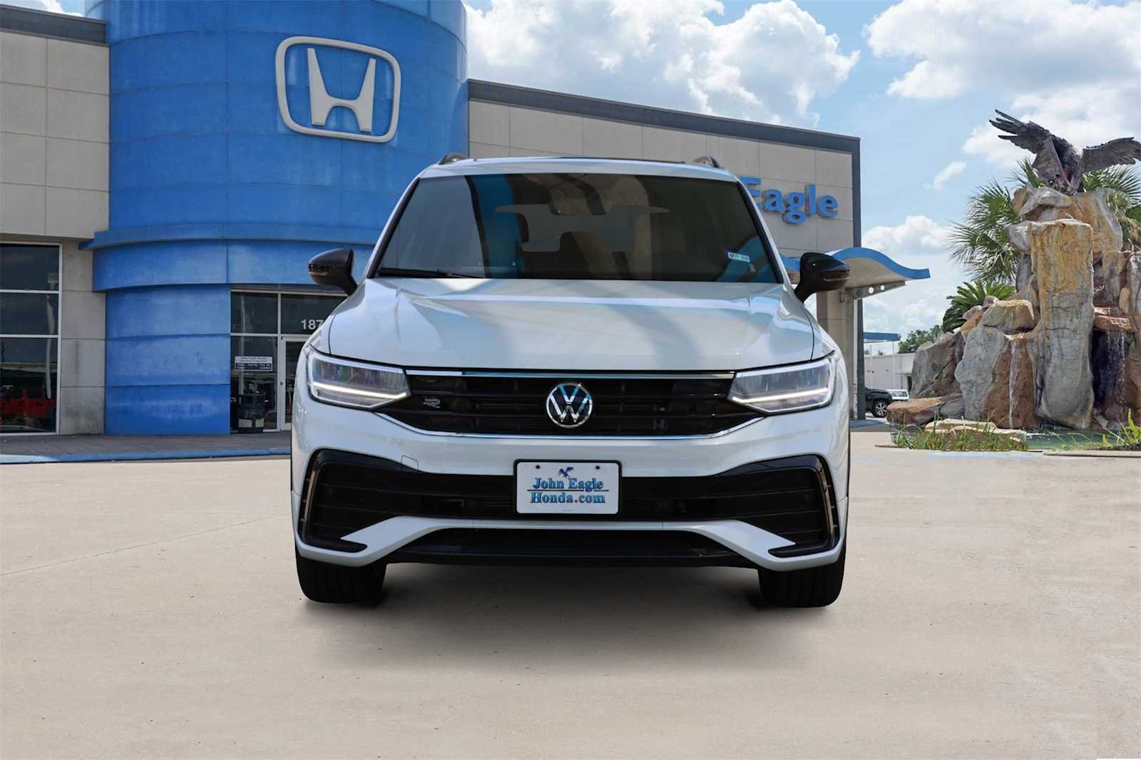 Thumbnail: 2024 Volkswagen Tiguan - 6