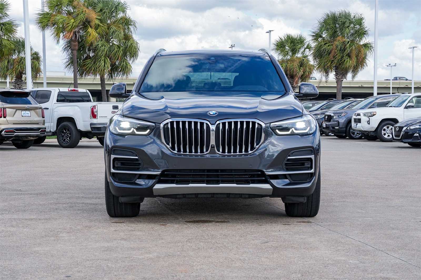 Thumbnail: 2022 BMW X5 - 6