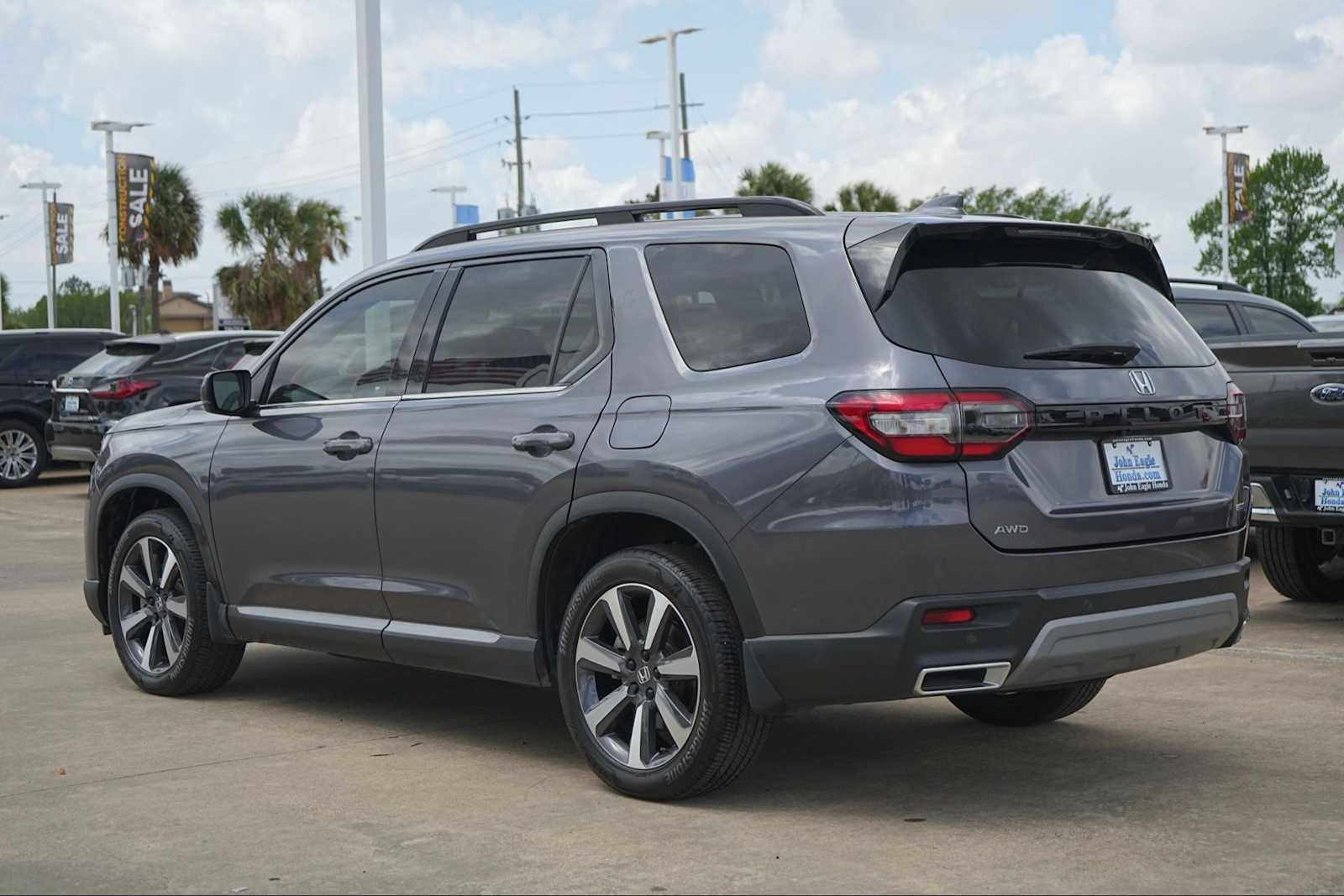 Thumbnail: 2023 Honda Pilot - 4