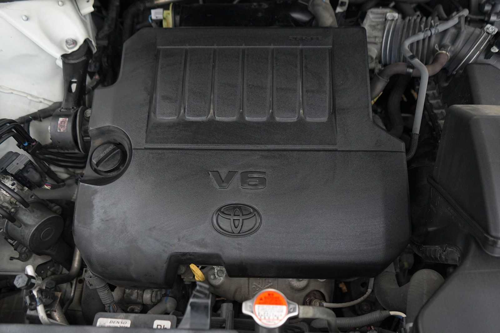 Thumbnail: 2015 Toyota Highlander - 9