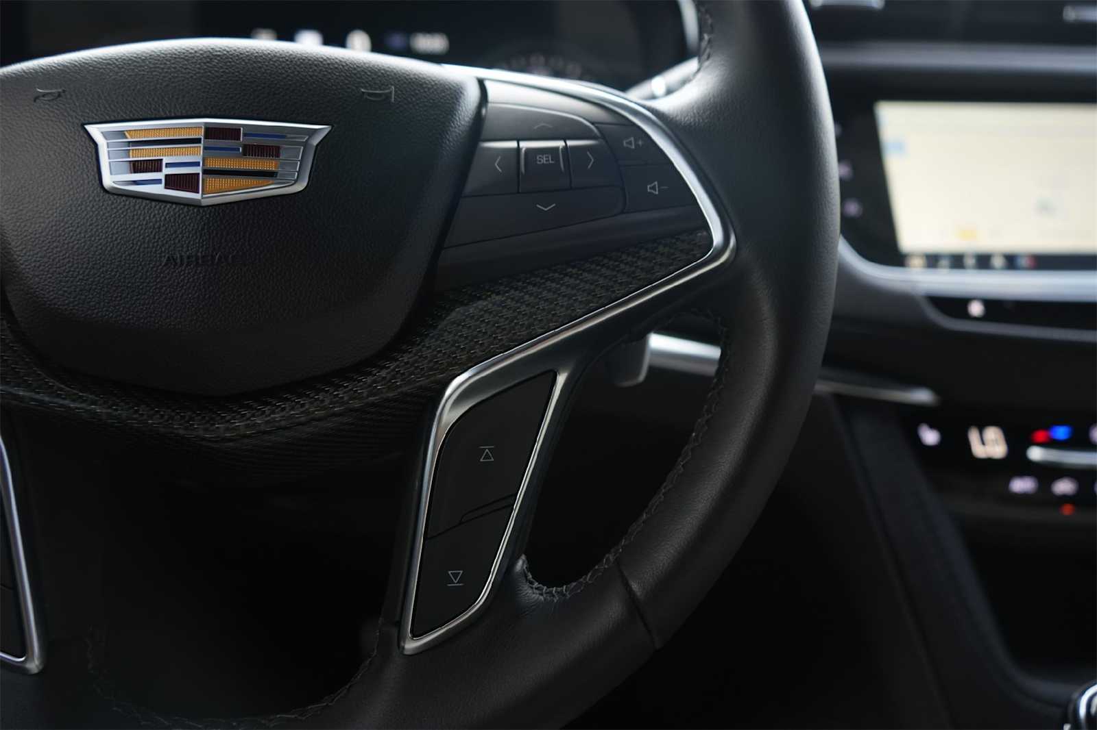 Thumbnail: 2024 Cadillac XT5 - 24